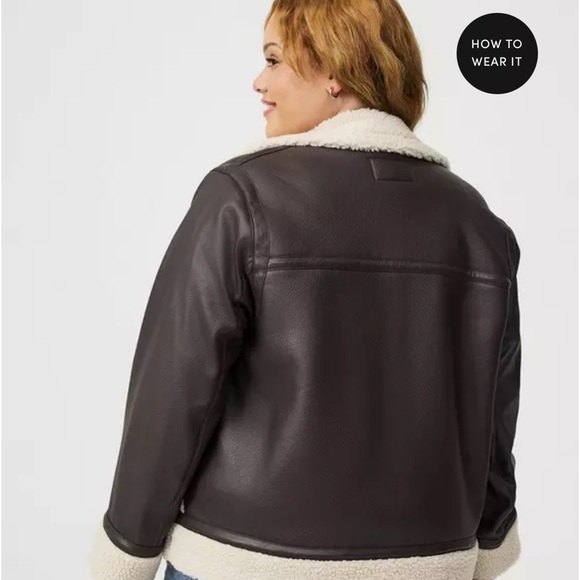 Stylish Black and Cream Leather Jacket - Picture 4 of 7